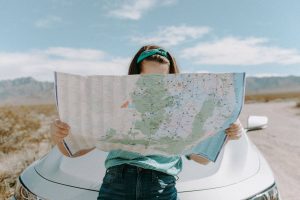 things to keep in your car for emergency
